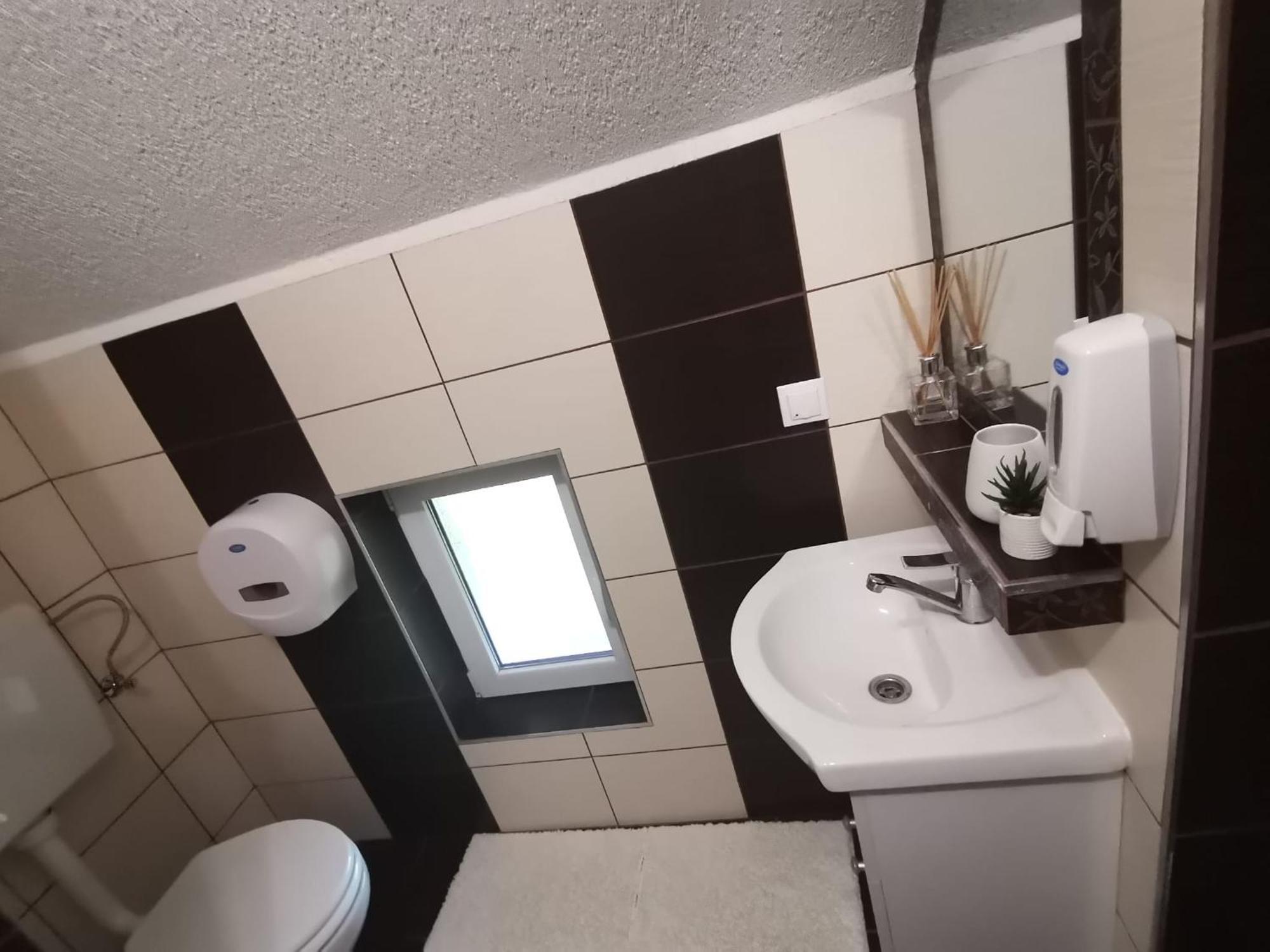 Dio Vendeghaz Hotel Praid Eksteriør billede